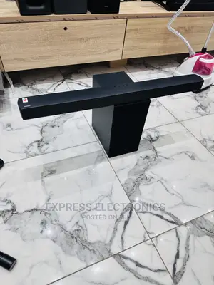 Multi Directional Sound Samsung A450 Soundbar With Woofer