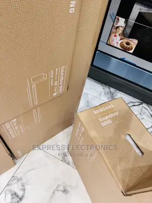 Multi Directional Sound Samsung B550 Soundbar With Woofer