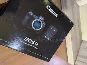 Canon R Digital Camera With Lens 24-105mm