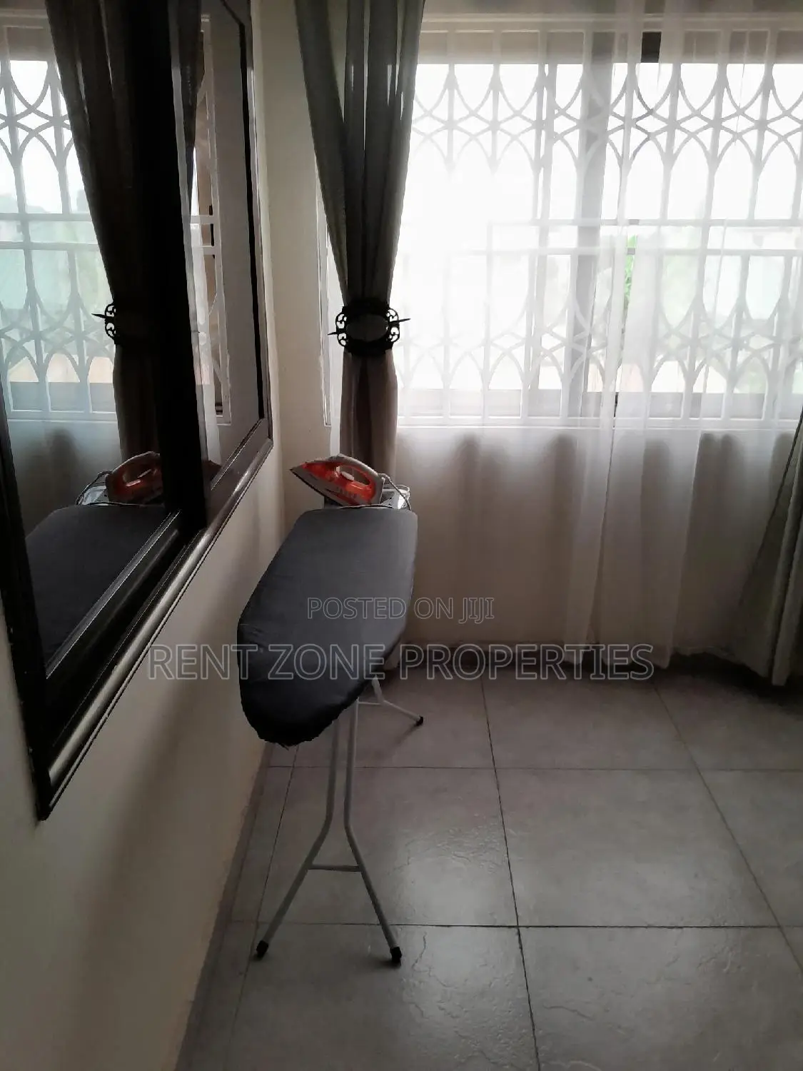 Furnished Executive 2 Bedrooms Apartment for Rent at Asofan