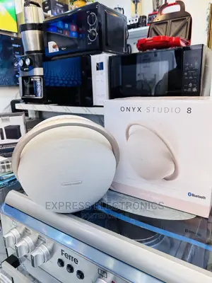 Rich  Onyx 8 Bluetooth Speaker