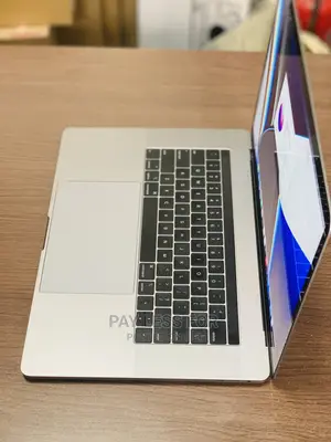 Laptop Apple MacBook Pro 2018 16GB Intel Core i7 SSD 512GB
