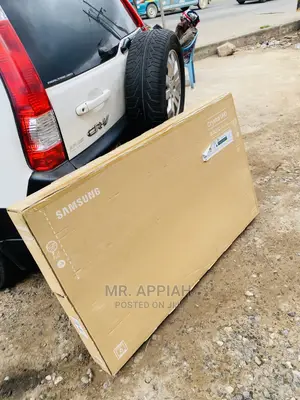 New Samsung 55 Inch Smart Uhd Tv(Ue55au7022h)Black