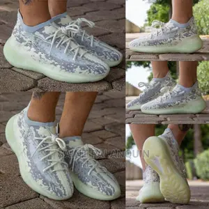 Adidas Aboost 380