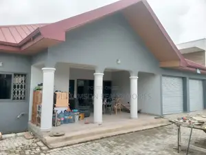 5bdrm House in Community 20 Estate, Spintex for rent