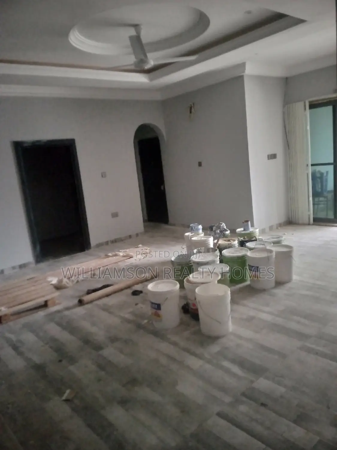 5bdrm House in Community 20 Estate, Spintex for rent