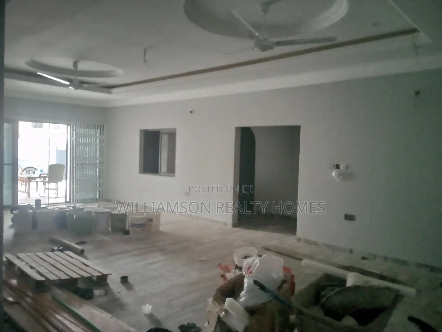 5bdrm House in Community 20 Estate, Spintex for rent