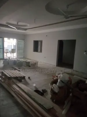 5bdrm House in Community 20 Estate, Spintex for rent