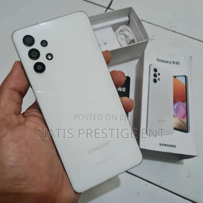 New Samsung Galaxy A32 5G 128 GB White