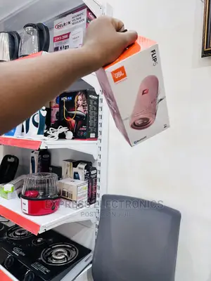 Flip 5 Bluetooth Speaker  Enjoy With Bluetooth Connectivity