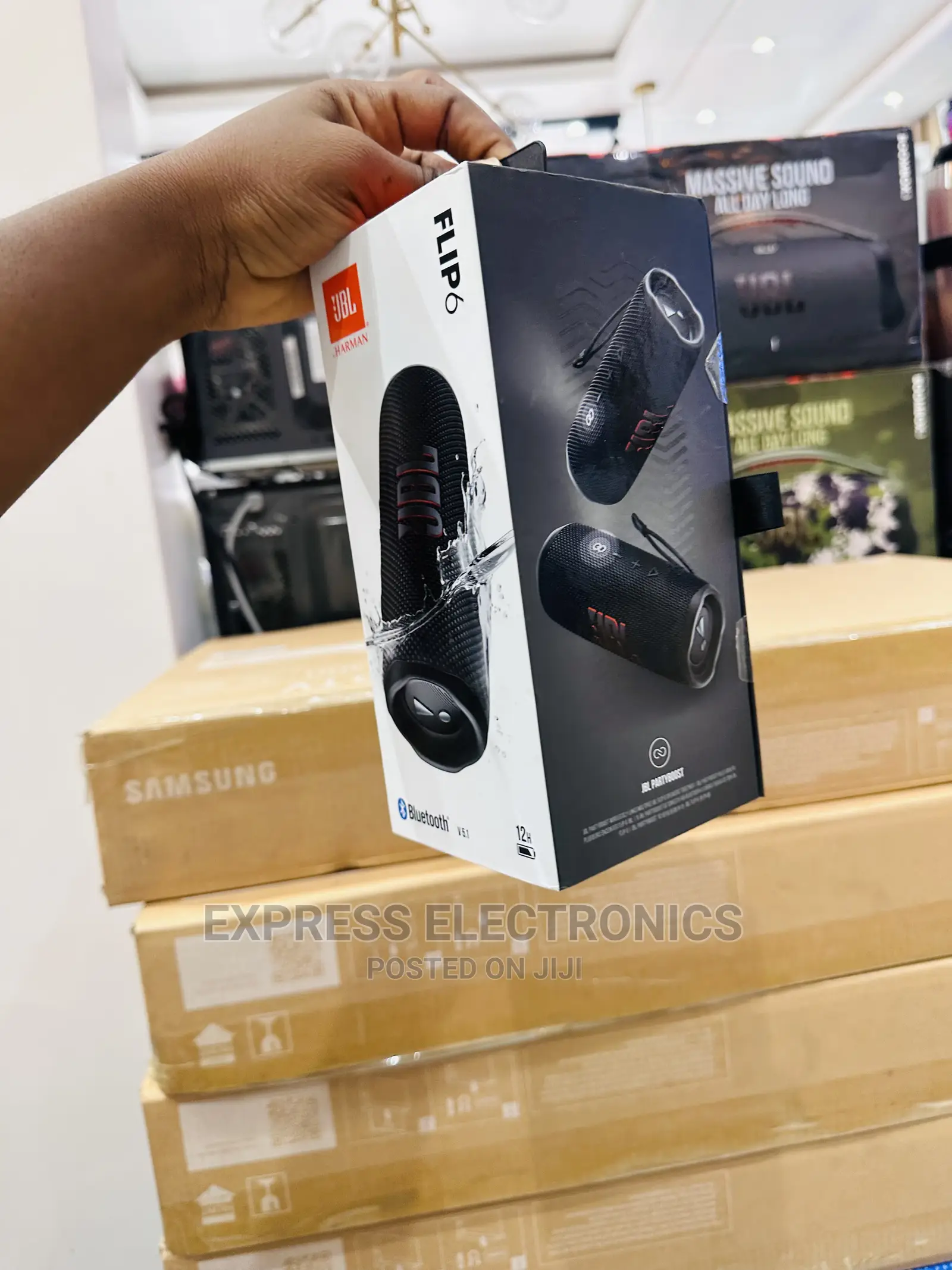 Enjoy With Bluetooth Flip 6 Speakers