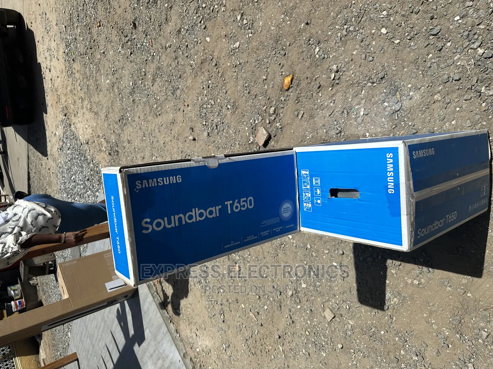 Enjoy  With Bluetooth Samsung T660 Soundbar System