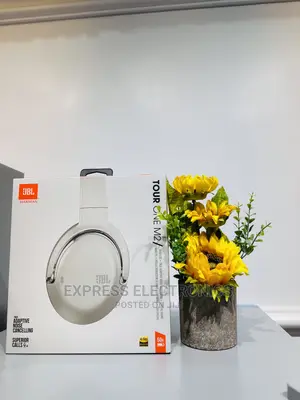Enjoy With Bluetooth JBL Tour One M2 Headphones 