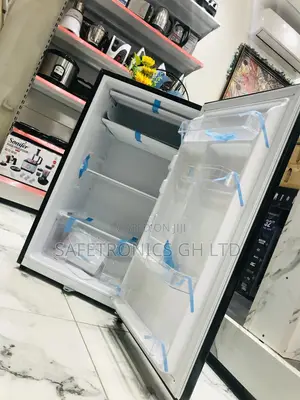92 Liters Rainbow Singledoor Fridge Tabletop Topfreezer