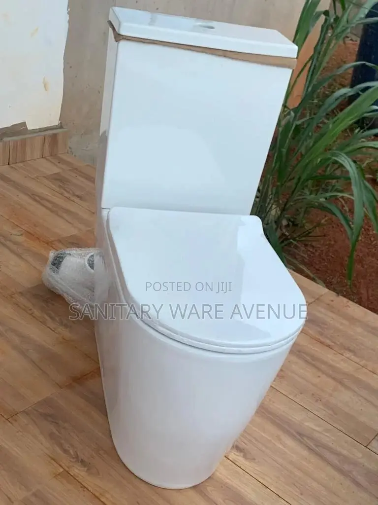 British Water Closet - Slim Tank Toilet - High Flow WC