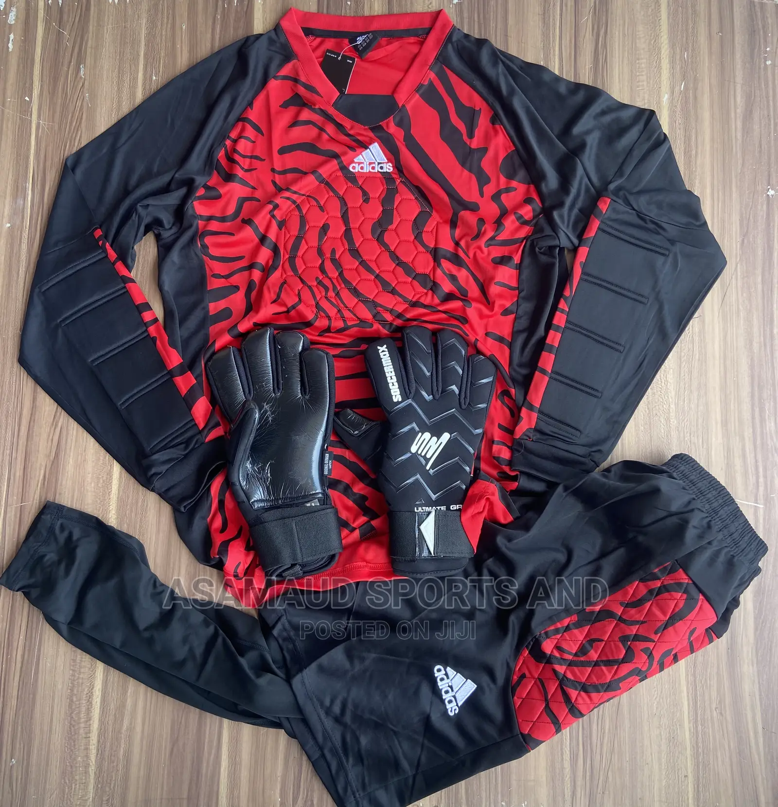 Original Goalkeepers Set at Cool Price