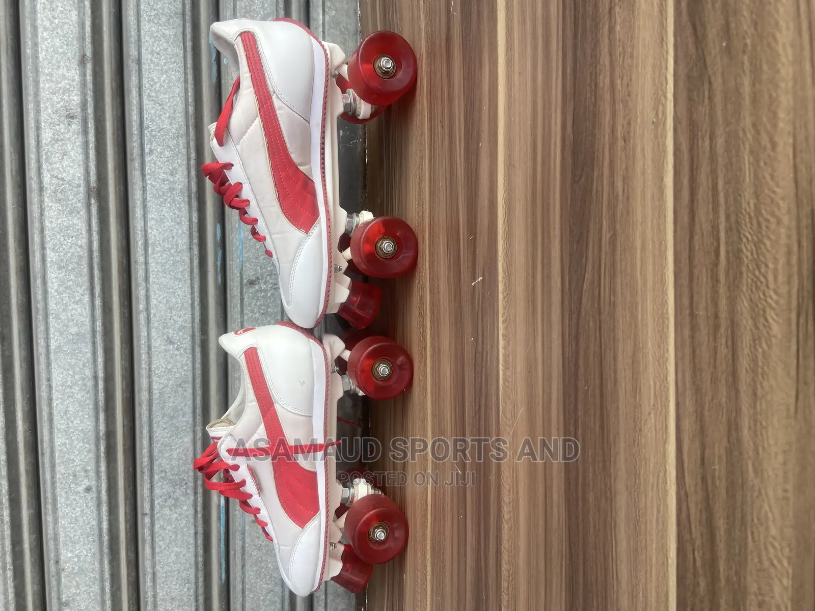 Original Roller Skating Shoes at Cool Price