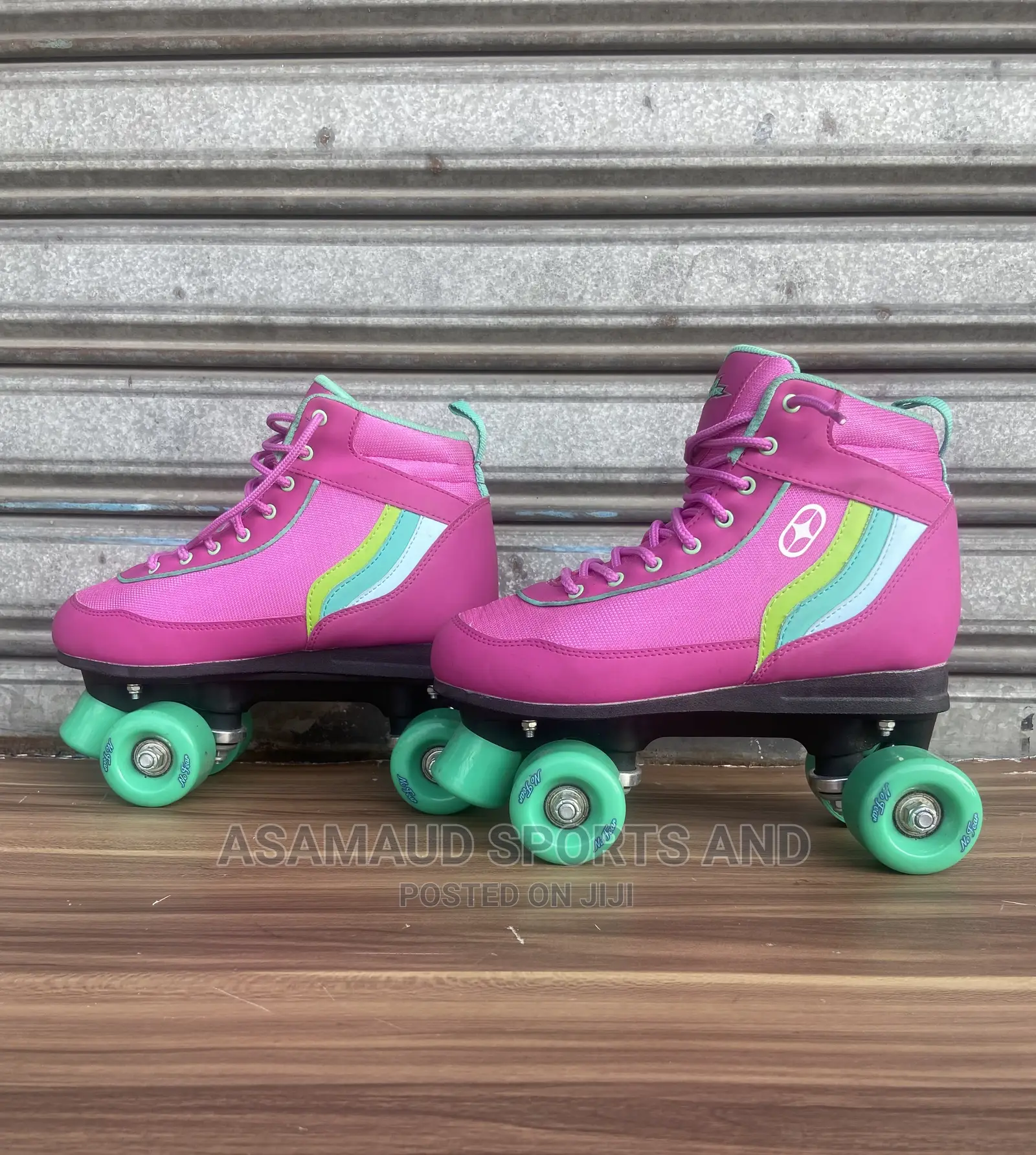 Original Roller Skating Shoes at Cool Price