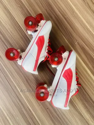 Original Roller Skating Shoes at Cool Price
