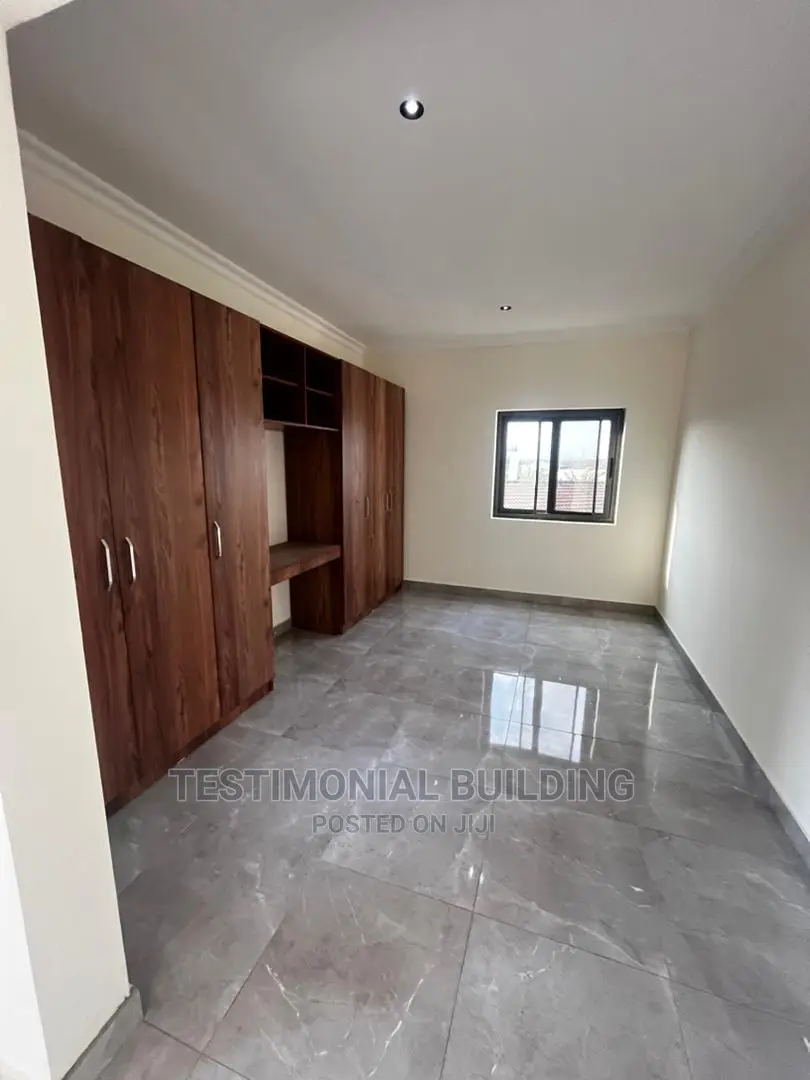 5bdrm House in Testimonial Building, East Legon for sale