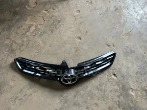 Toyota Corolla 2014 - 2016 Top Grille