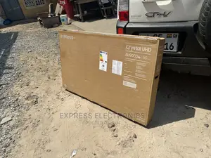 A New Slim Samsung UHD Smart 50”Au9000 Design