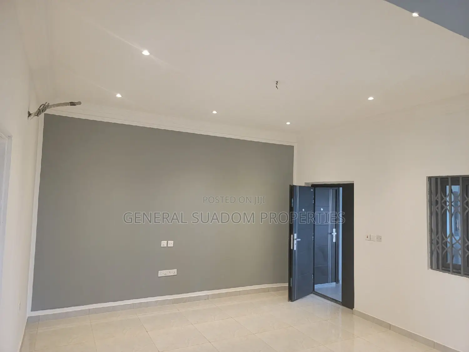 2bdrm Apartment in Suadom Properties, Baatsona Total for rent