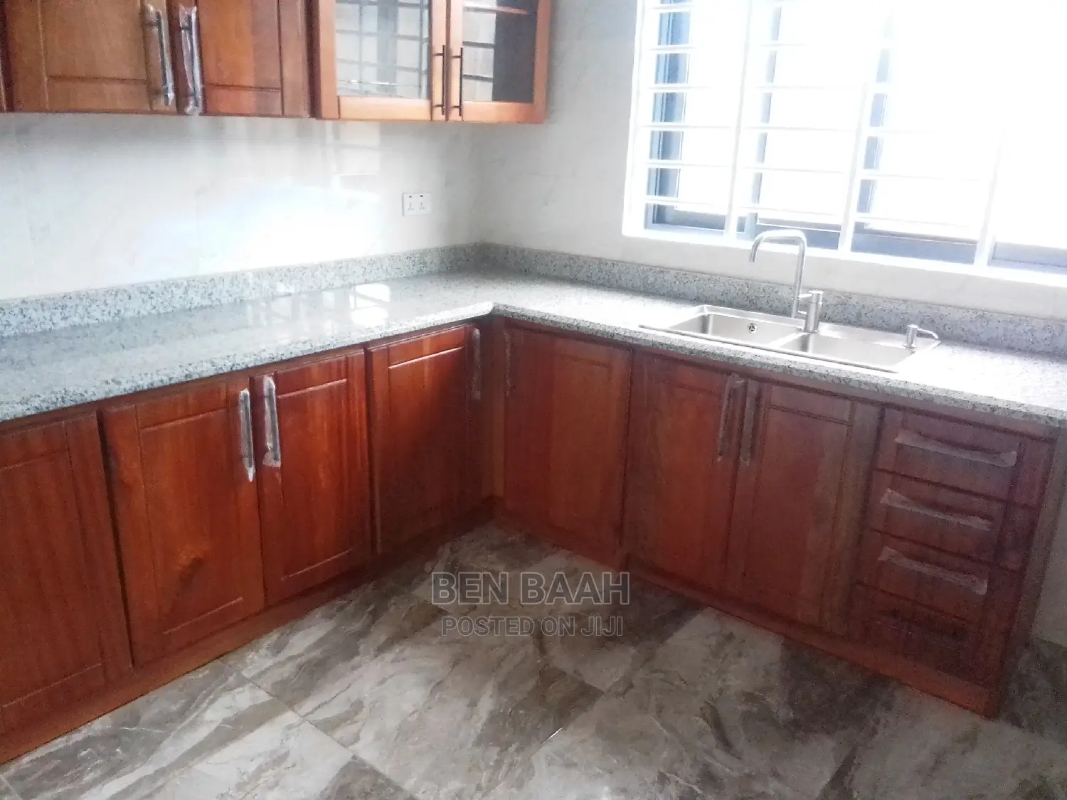 2bdrm Duplex in Ben Properties, Dome for rent