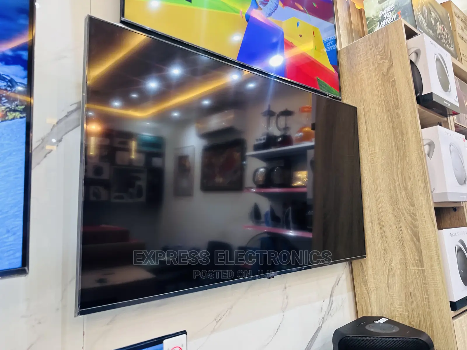 65UQ81003 UHD Smart Tv  Lg Fresh Display Glossy