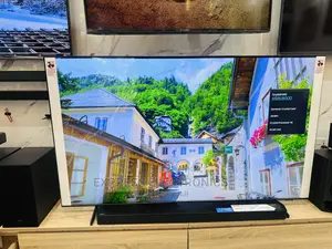 Fresh in Box 65”Au7172 UHD Smart Samsung Tv 
