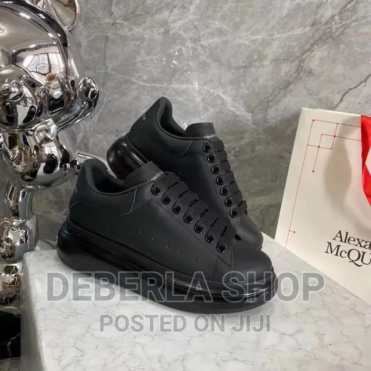 Alexander McQueen Sneakers