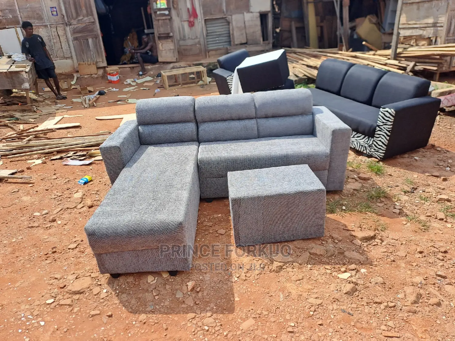 Name Naye Furniture Work