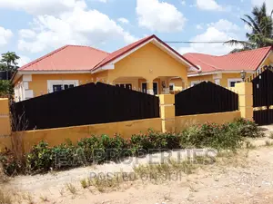 3bdrm House in E A Properties, Ghana Flag for rent