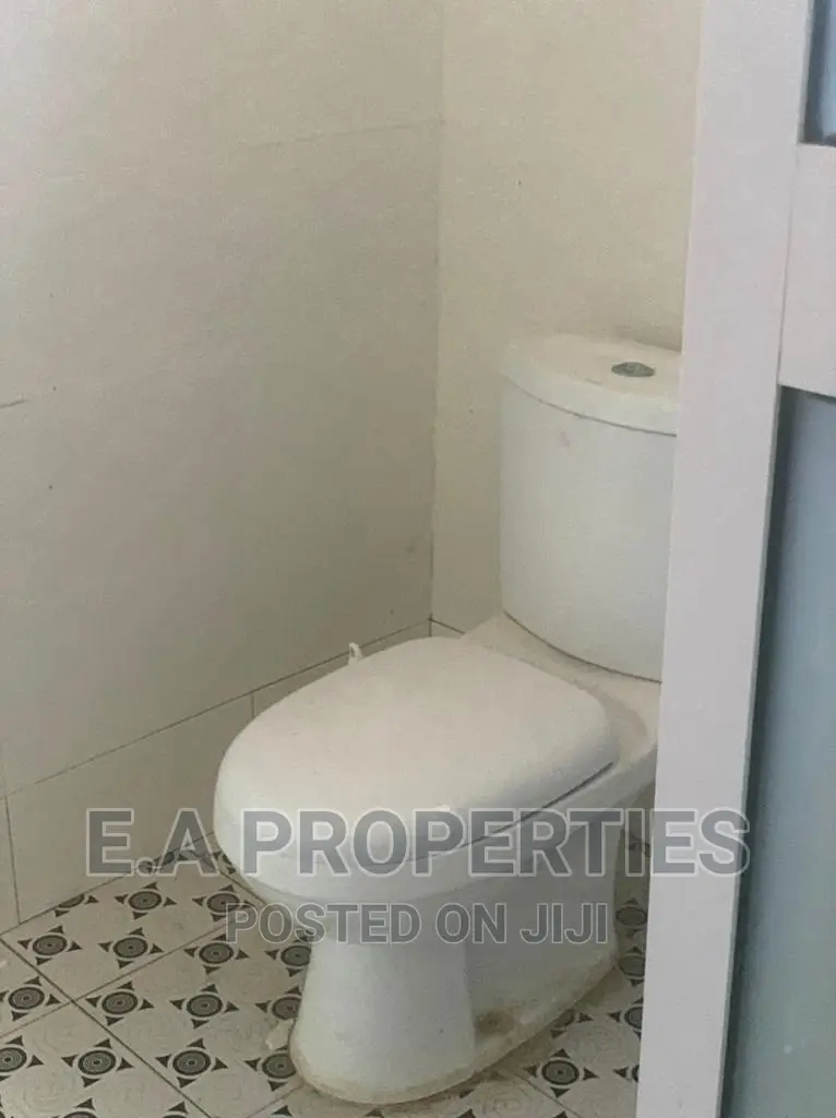 3bdrm House in E A Properties, Ghana Flag for rent