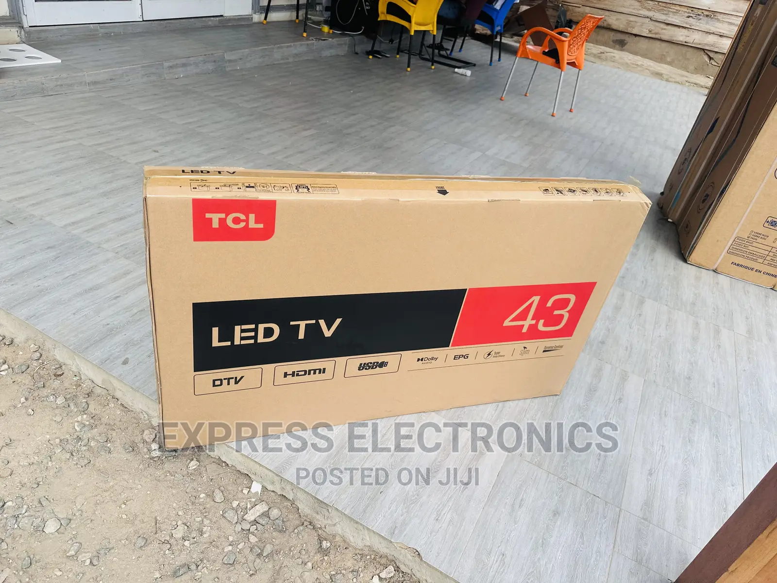 High Quality Sleek Glossy Display 43D3200 TCL Satellite