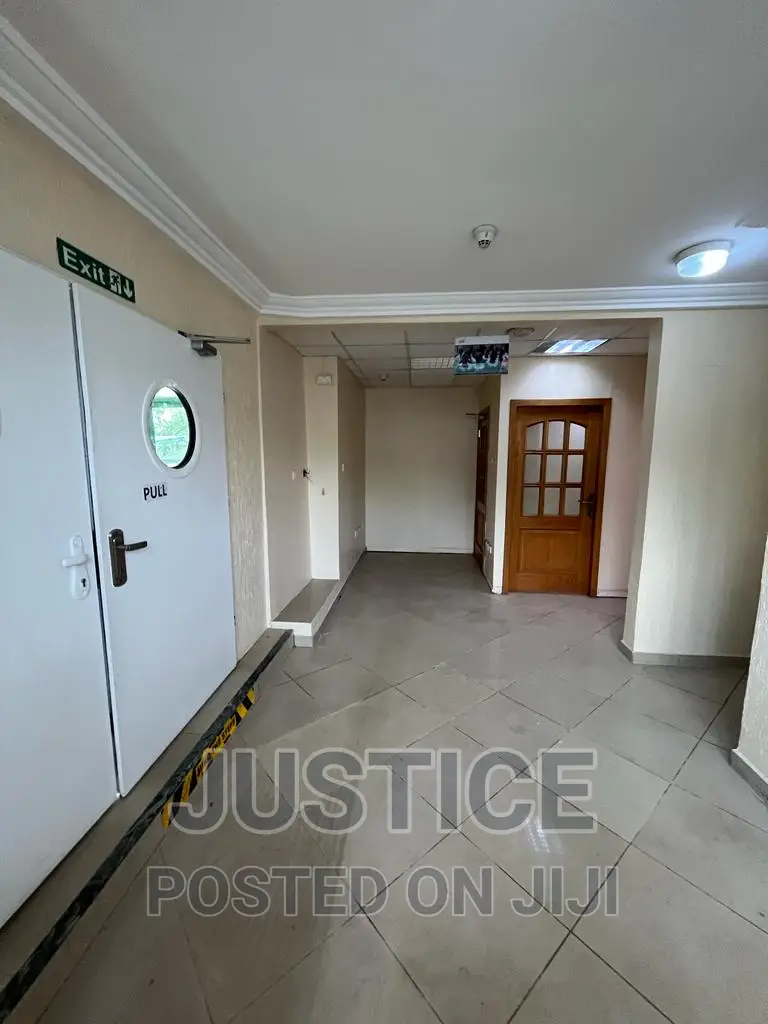 400 SQM Office Space for Rent Airport Residential Area