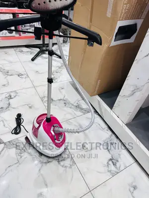 Adorable  Sleek All Star Garment Steamer