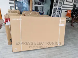 Dual LED Crystal UHD Smart Samsung 65”Bu8000 Tv 