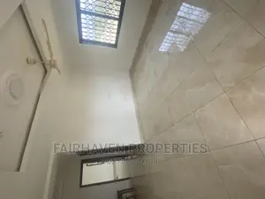 2bdrm Apartment in Tseaddo, Airport Residential Area for rent