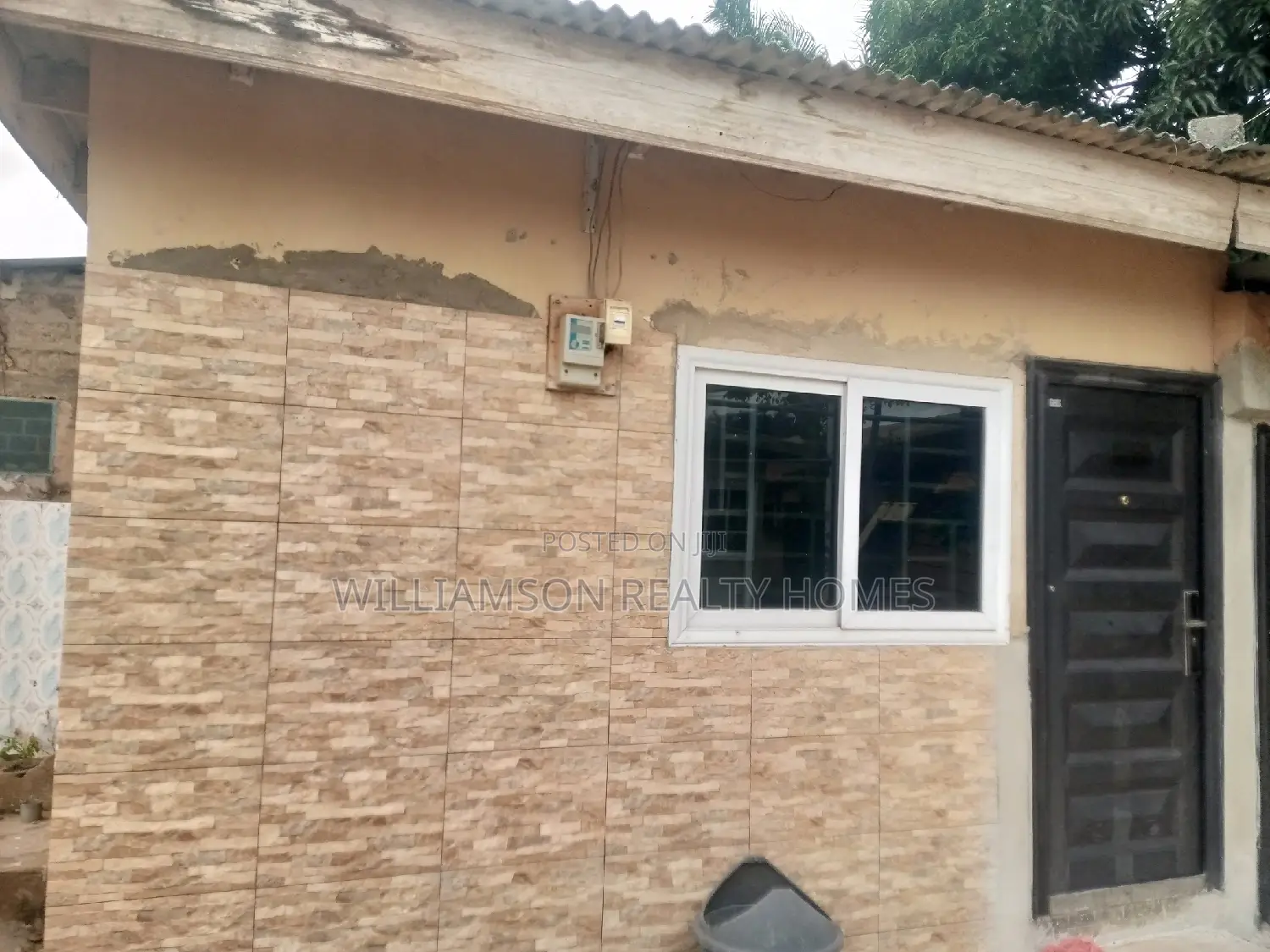 1bdrm Apartment in Community 18, Spintex for rent