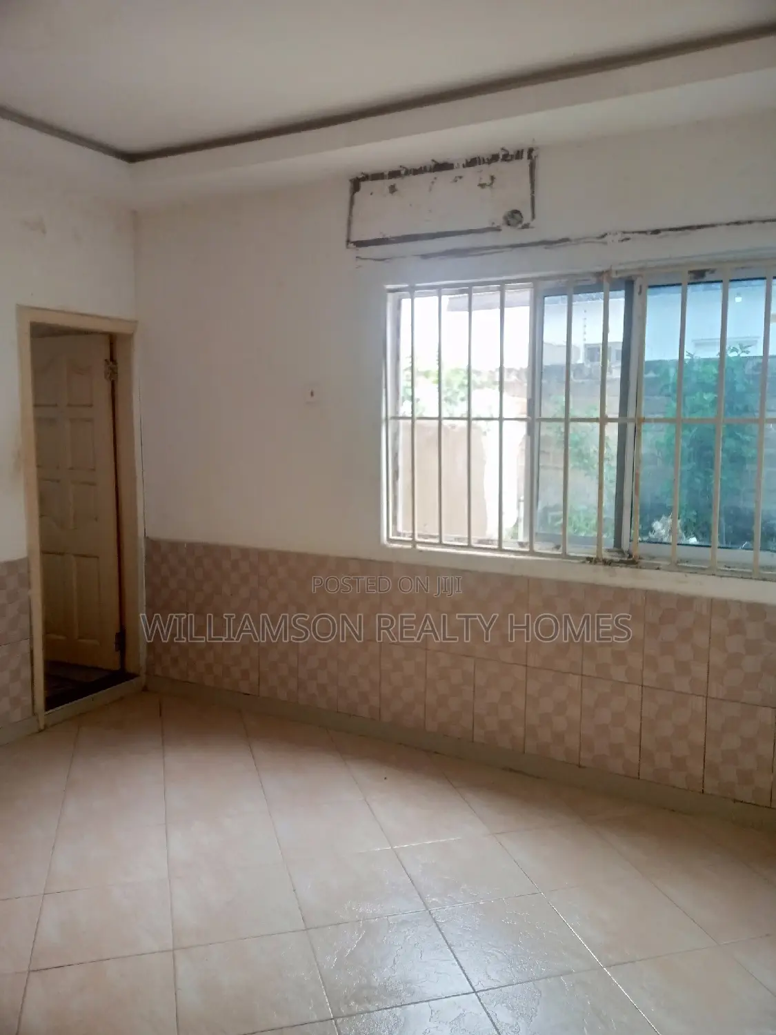 1bdrm Apartment in Community 18, Spintex for rent