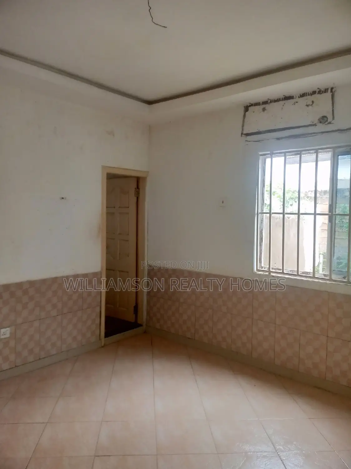 1bdrm Apartment in Community 18, Spintex for rent
