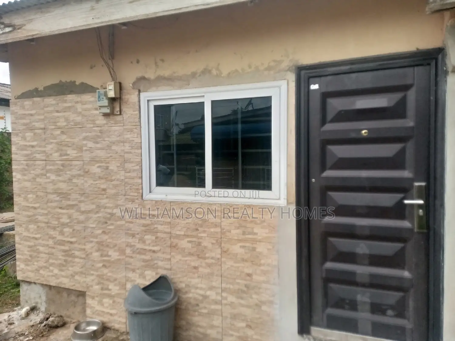 1bdrm Apartment in Community 18, Spintex for rent