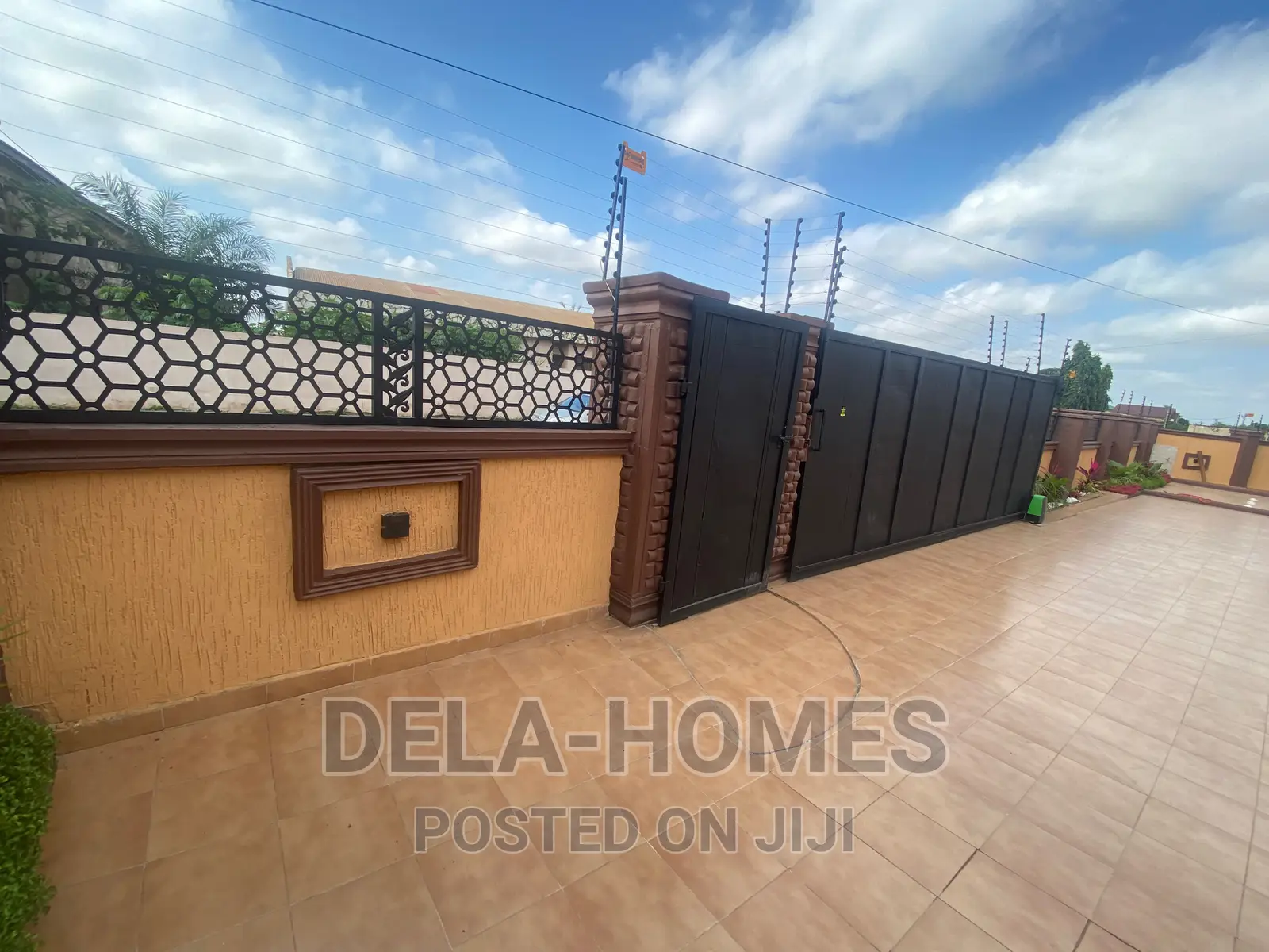 2bdrm Apartment in Ashaley Botwe for rent