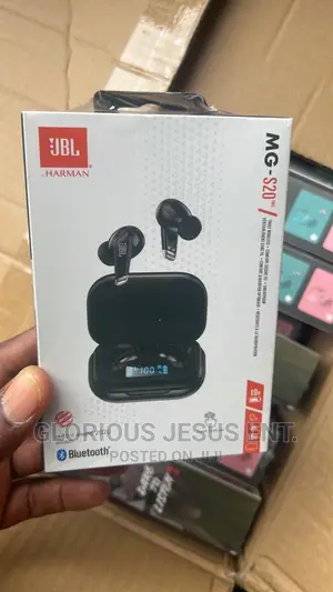 Ear Buds With Power Bank