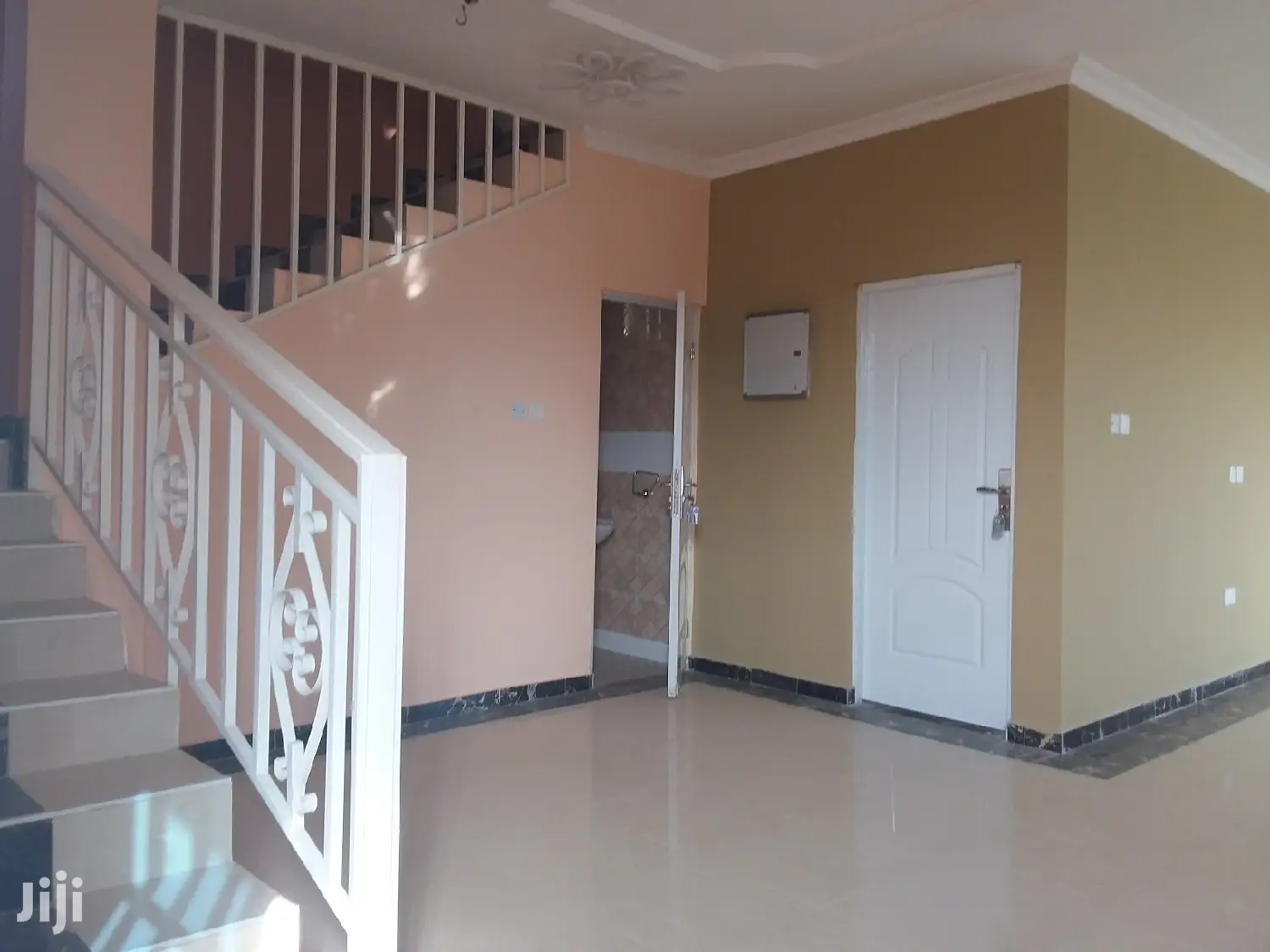 3bdrm House in Bronko Housing, Accra Metropolitan for Sale