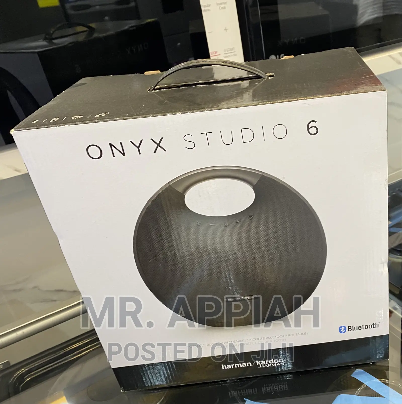 Brand  New Harman Kardon Onyx 6 Chargeable Speaker,Black.
