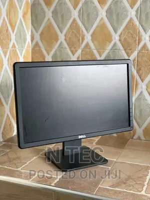 19 Inches Dell Monitor
