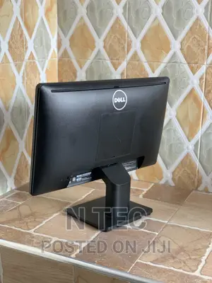 19 Inches Dell Monitor