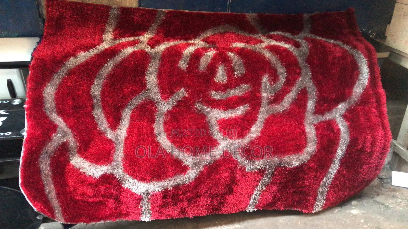 Center Carpet Wool-Rug